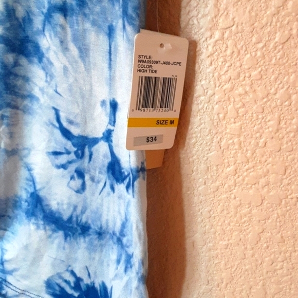 NWT💖💖💖Tie Dye Gathered Tee - Picture 4 of 5